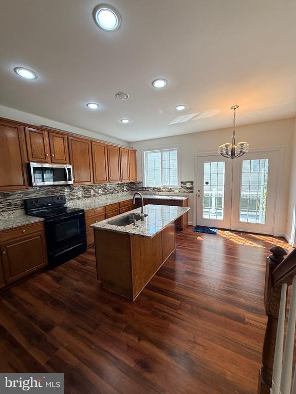 Building Photo - 8140 Gilroy Dr