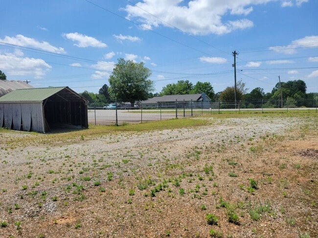 Building Photo - 4784 Grace Chapel Rd