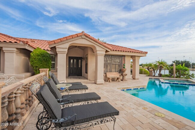 Building Photo - 10113 N 103rd St