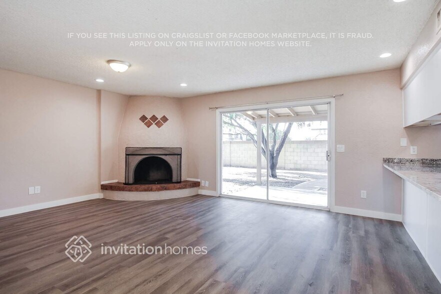 Building Photo - 8838 N 46th Dr