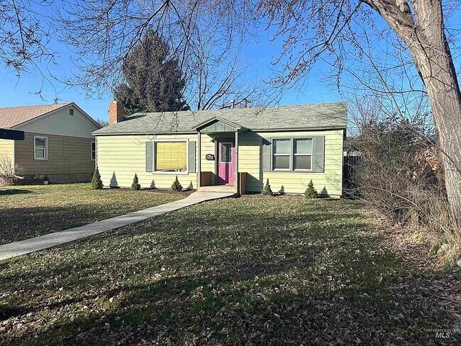 Primary Photo - 1309 S Vermont Ave