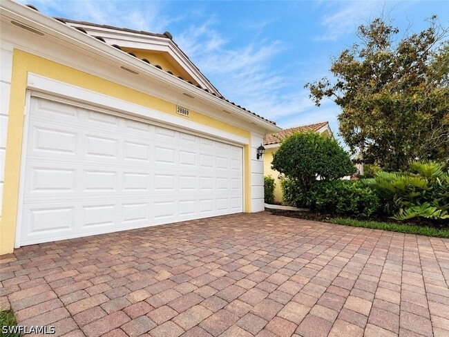 Building Photo - 28869 Vermillion Ln