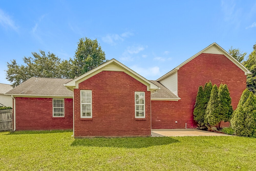 Building Photo - 304 Cheairs Ct