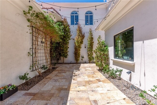 Building Photo - 190 Inveraray Ct