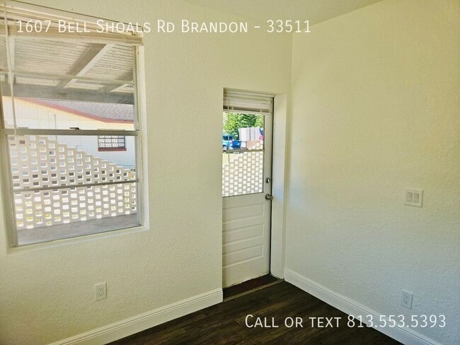 Building Photo - 1607 Bell Shoals Rd