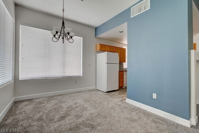 Building Photo - 59 E Agate Ave