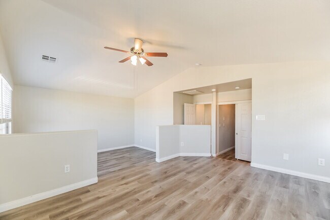 Building Photo - 328 Sweet Sugar Pine Dr