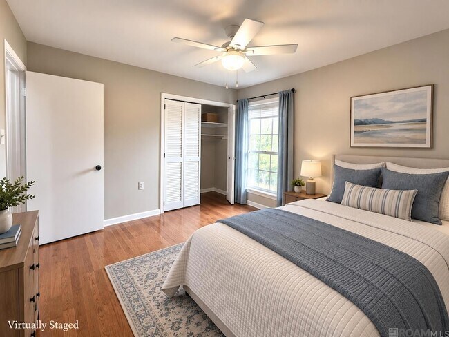 Building Photo - 1218 Briarrose Dr