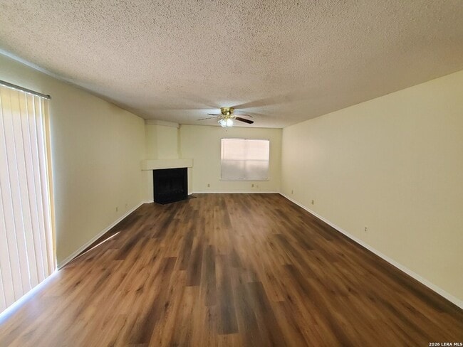 Building Photo - 8219 Sunshine Trail Dr