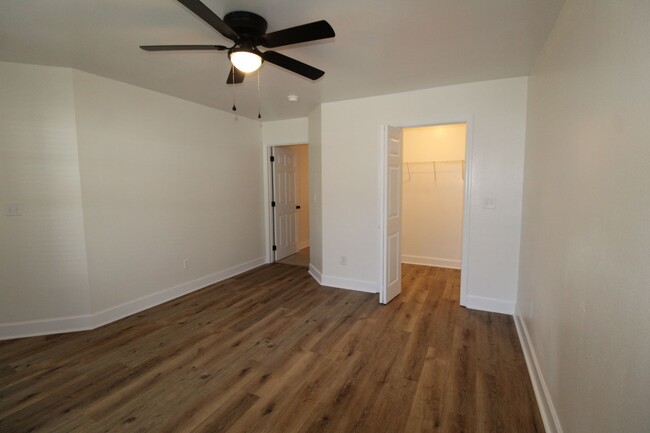 Building Photo - Remodeled 3 Bedroom Ready to Rent!