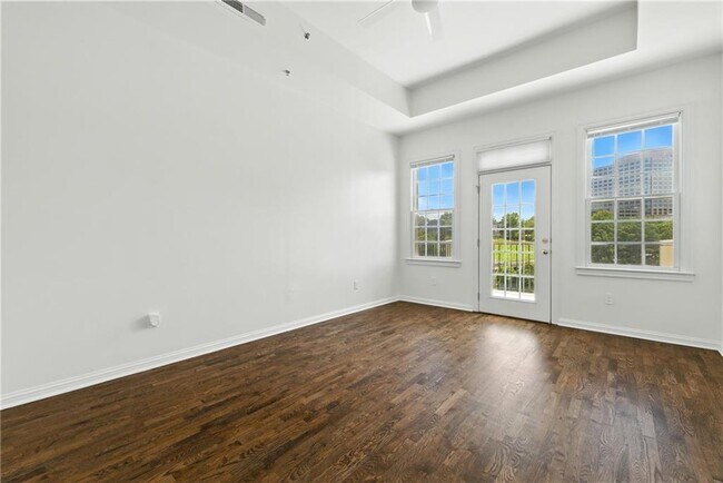 Building Photo - 1735 Peachtree St NE