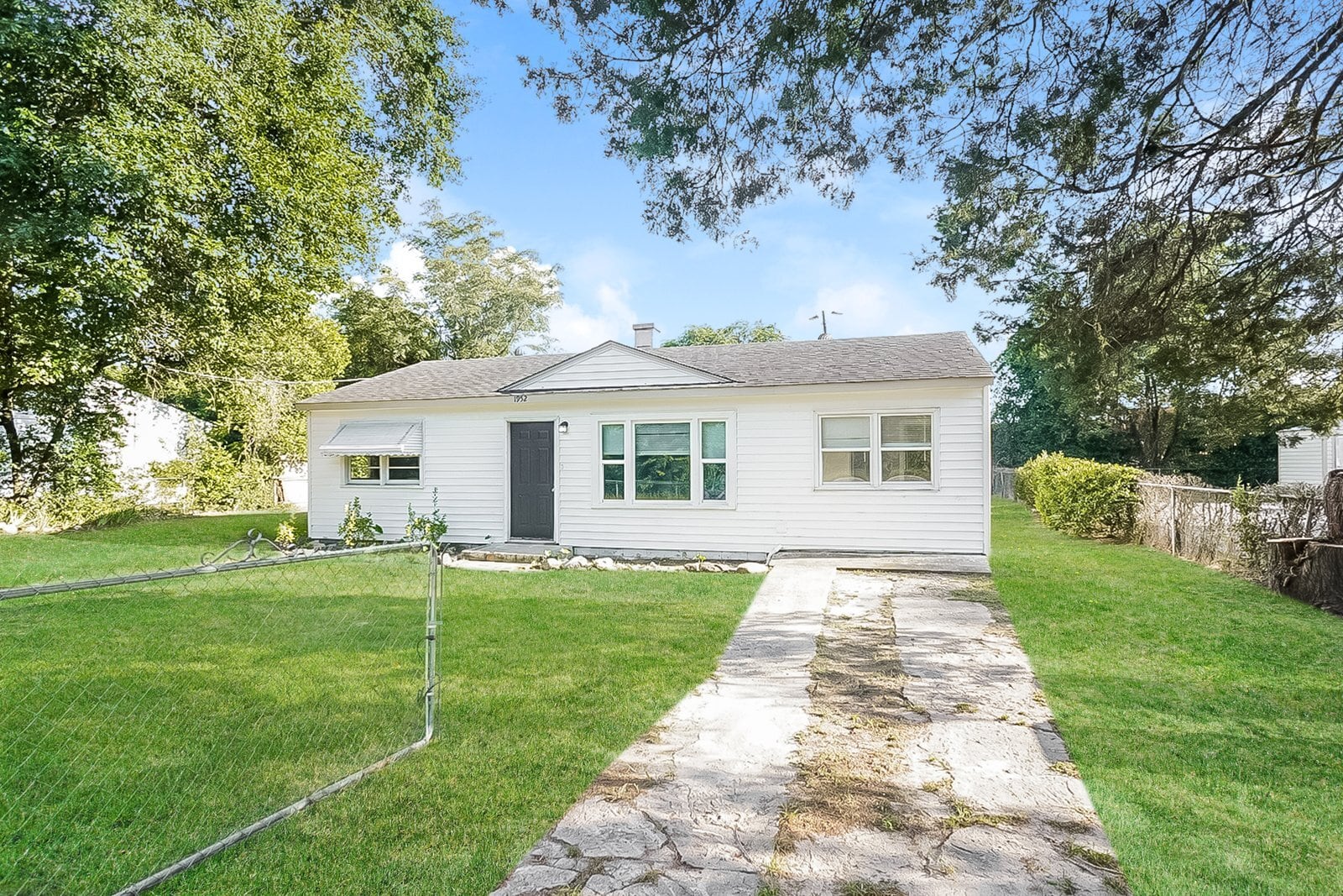 Building Photo - 1952 Williams Dr