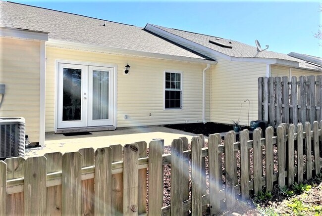 Building Photo - 327 Twin Eagles Dr