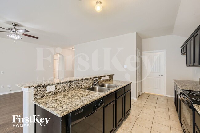 Building Photo - 278 Meadowcrest Dr