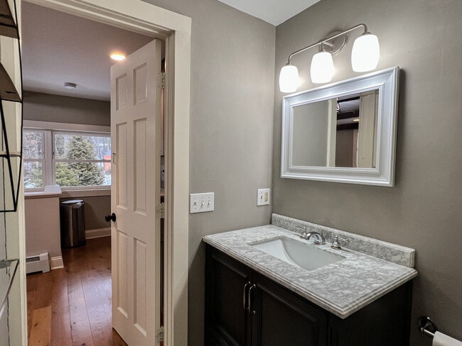 Building Photo - 133 Boston Post Rd