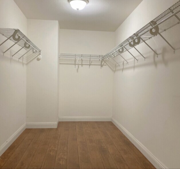 Building Photo - 13668 Amberview Pl