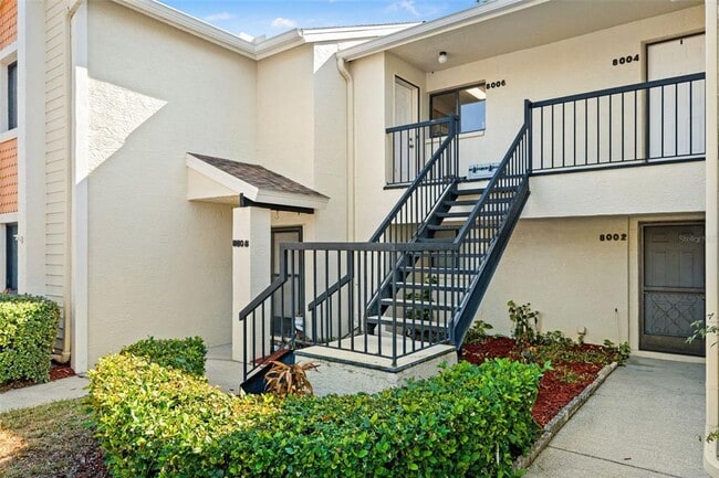 Building Photo - 8006 Picketts Ct