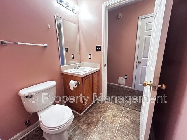 Building Photo - 7952 118th St