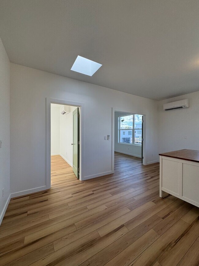 Building Photo - Charming 1-Bedroom, 1-Bath Rental with Exp...