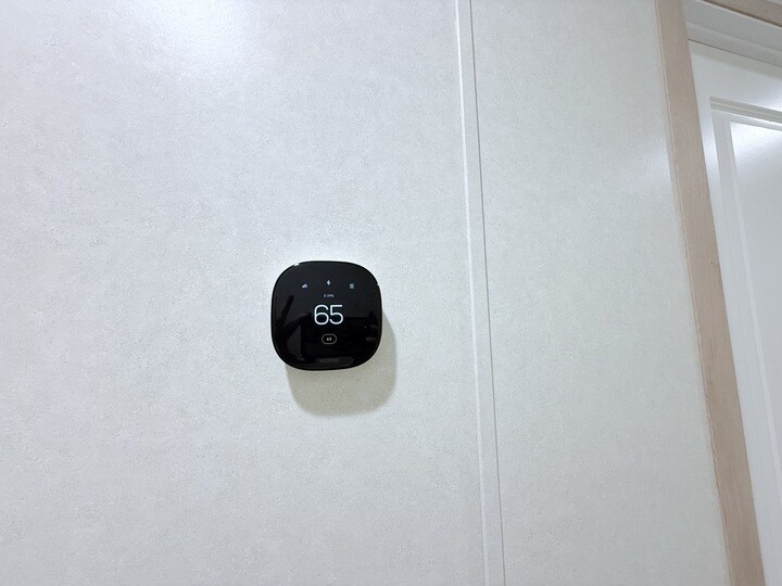 Building Photo - 29752 Jamestown Dr