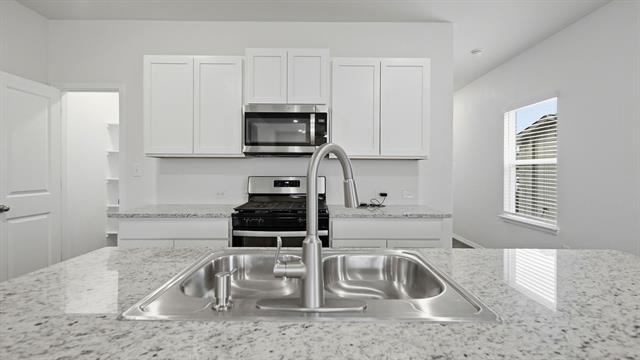 Building Photo - 15619 Garam Trl