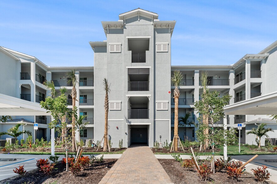 Building Photo - 14191 Heritage Landing Blvd