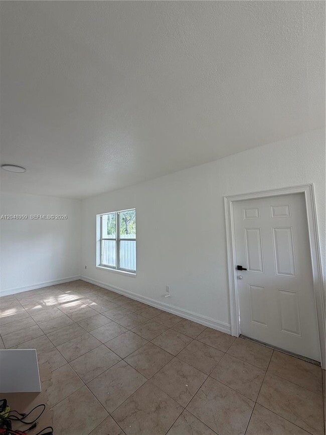 Building Photo - 22725 SW 125th Ave