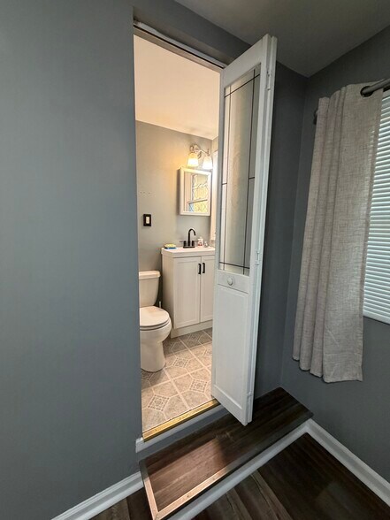 Master Bath - 87 Village Dr