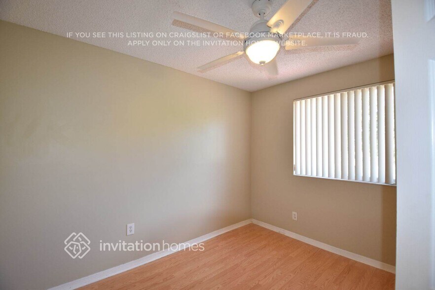 Building Photo - 4415 SW 153rd Ave
