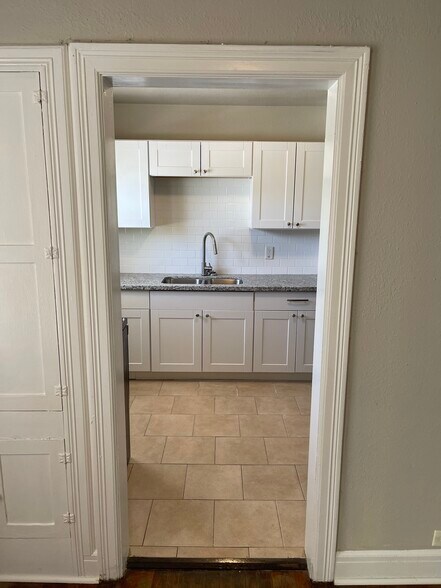 Building Photo - 2415 Avenue G