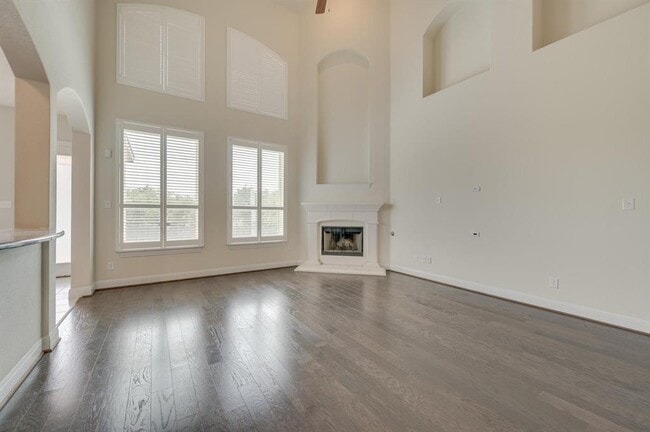 Building Photo - 845 Richardson Ln