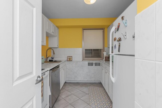 Building Photo - 1 bedroom in Chicago IL 60613