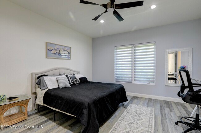 Building Photo - 7785 Grand Oak Cir