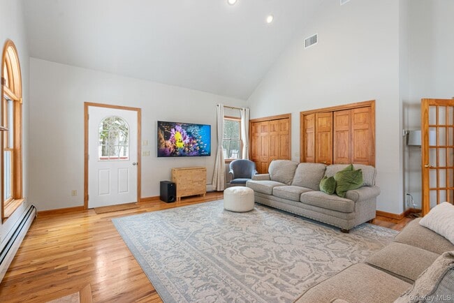 Building Photo - 98 Ludlam Rd