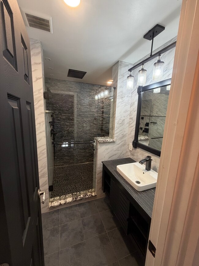 Building Photo - 6222 Alkire Ct