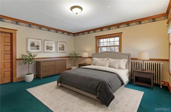 Building Photo - 319 Wheatfield St