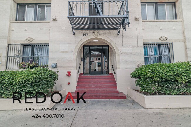 Building Photo - 147 Normandie Ave