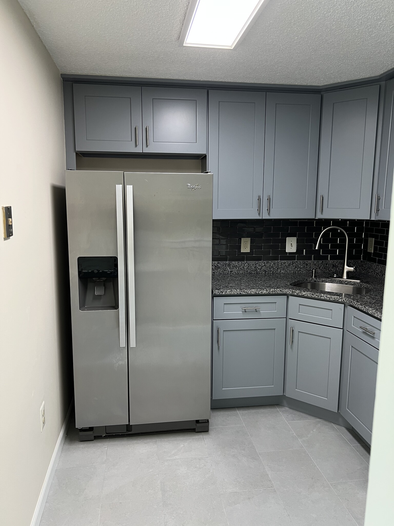 Kitchen - 8308 Tamarron Dr