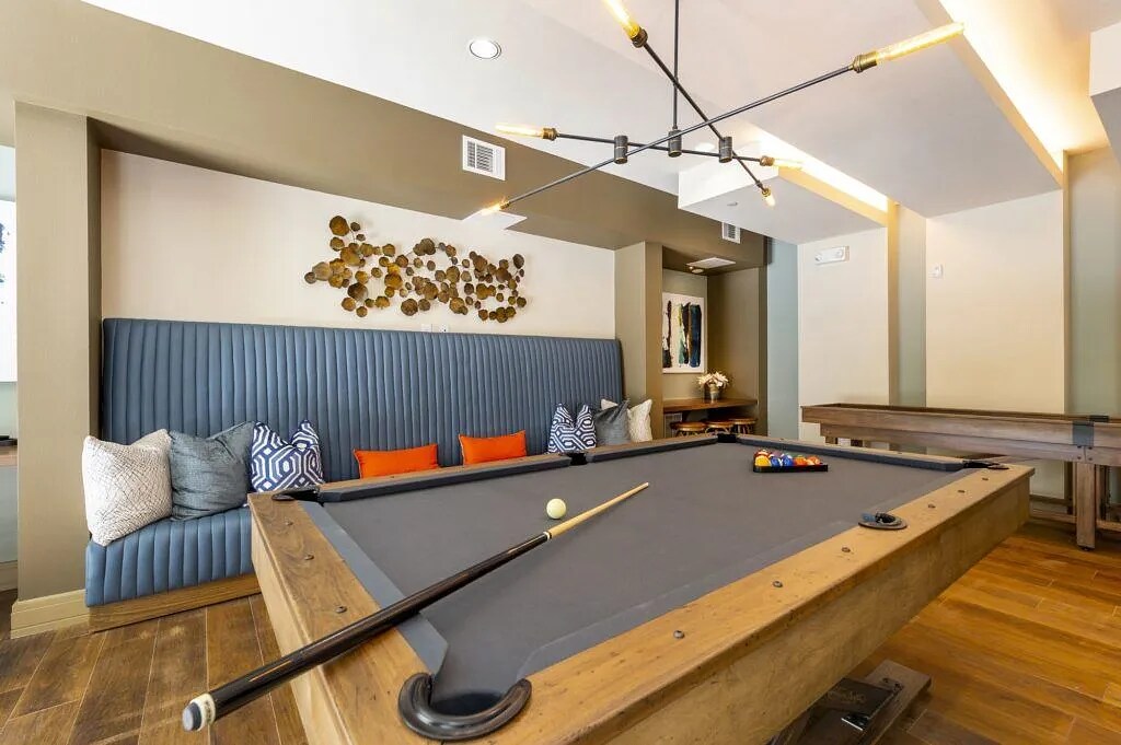 Building Photo - 1711 Caroline St