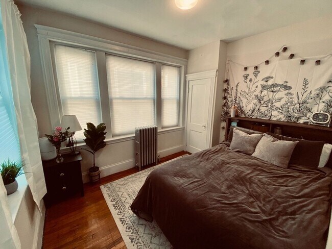 Building Photo - Allston 2-bedroom