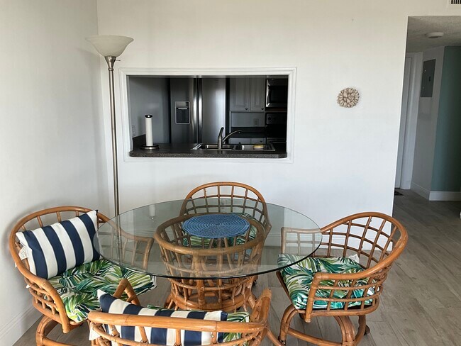 Building Photo - 2020 N Atlantic Ave