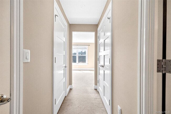 Building Photo - 225 Stanley Ave