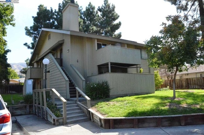 Building Photo - 46892 Fernald Common