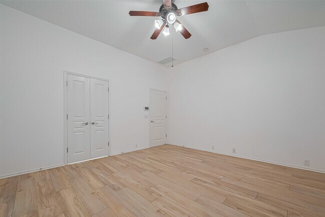 Building Photo - 24543 Carlton Springs Ln