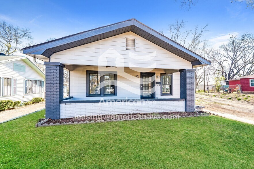 Primary Photo - 5309 Avenue Q