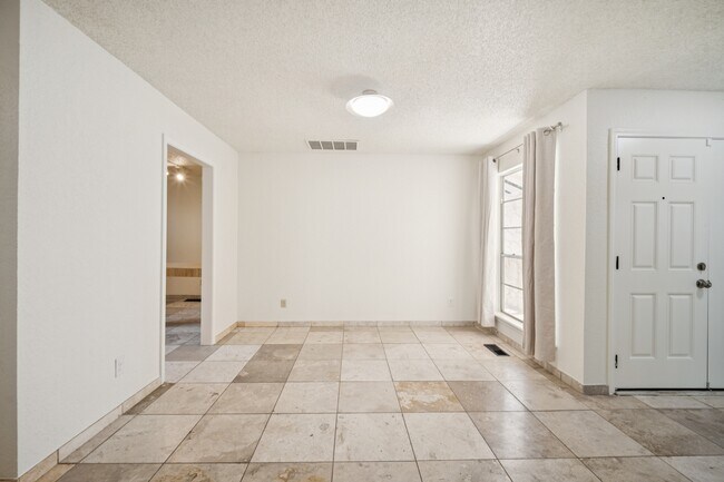 Building Photo - 8234 S College Ave