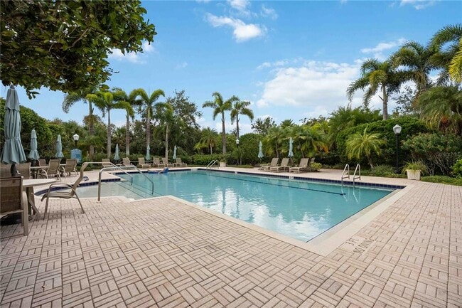 Building Photo - 5290 Descanso Ct