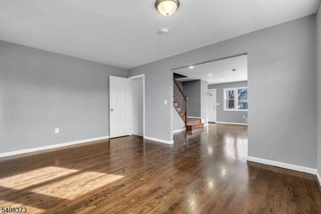 Building Photo - 415 Highland Pl