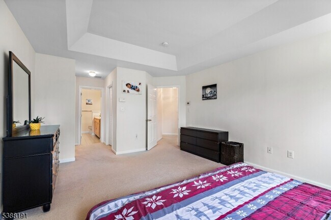 Building Photo - 28 Henning Terrace