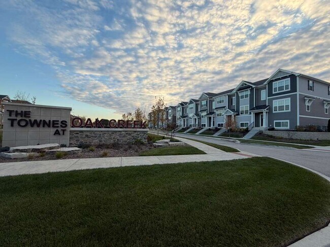 Building Photo - 2016 Yellowstone Blvd